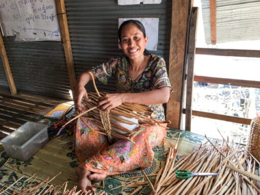 frangipanier-artisanat-equitable-jacinthe-eau-cambodge-10