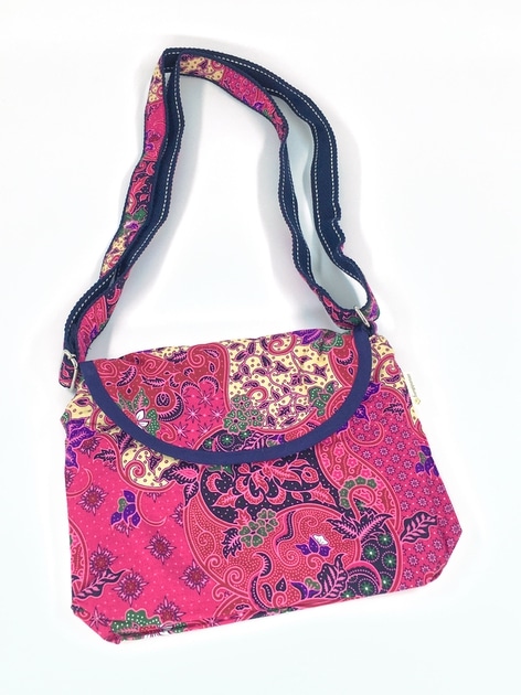 frangipanier-artisanat-cadeau-sac-bandouliere-coton-batik-102113-1103